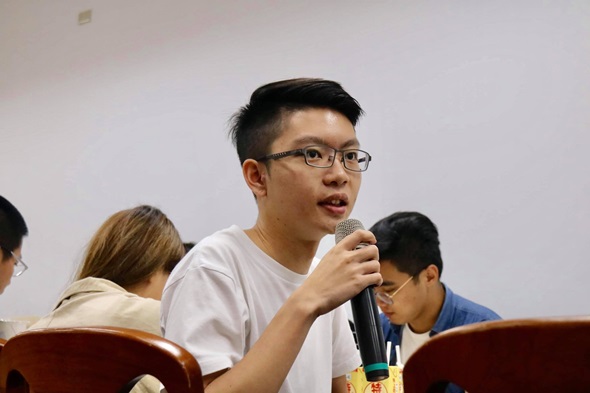 圖片標題:03 學生代表向師長回饋