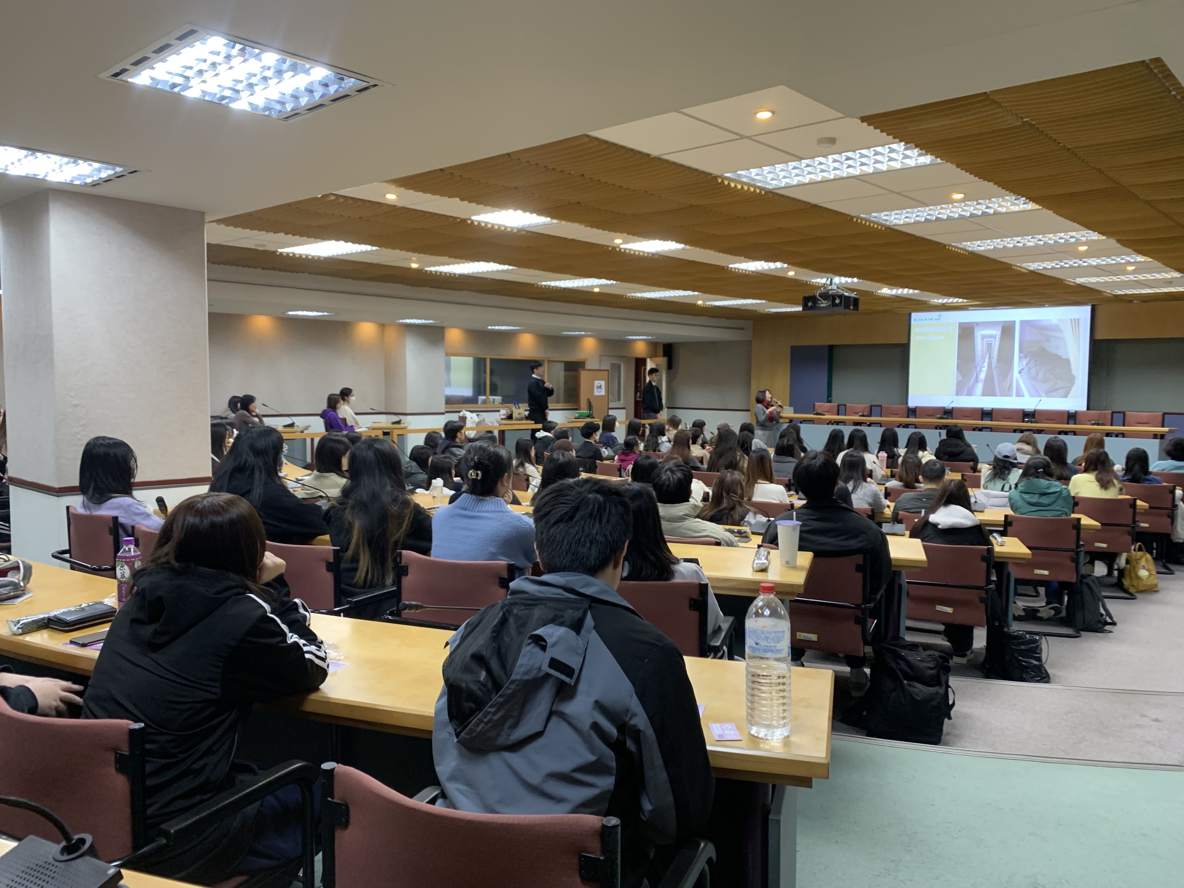 圖片標題:長榮海運企業徵才說明會