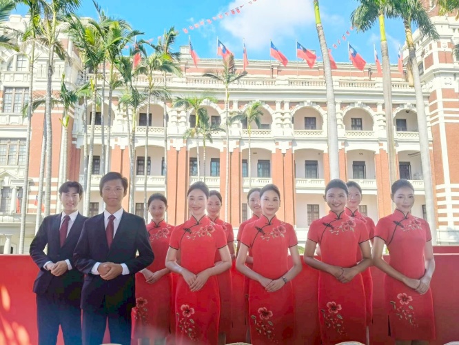 圖片標題:圖三、親善大使團的團員從暑假起就投入自主培訓課程。
