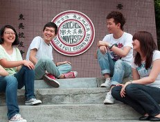 另開新視窗連至「」