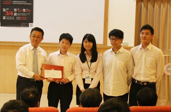 圖片標題:05 專利產品研發組首獎