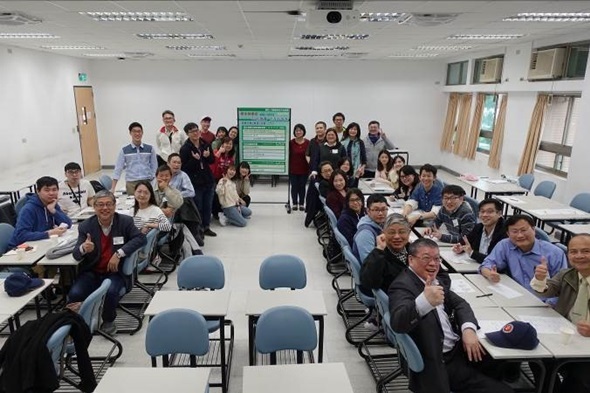 圖片標題:119校慶微生物學系30校友回娘家