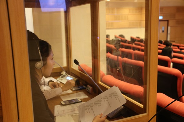 圖片標題:03口譯的同學