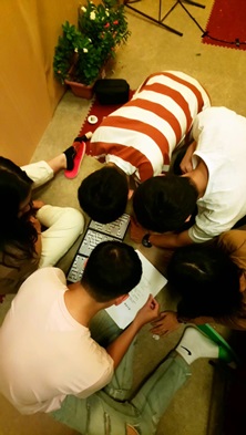 圖片標題:02 同學齊心解謎