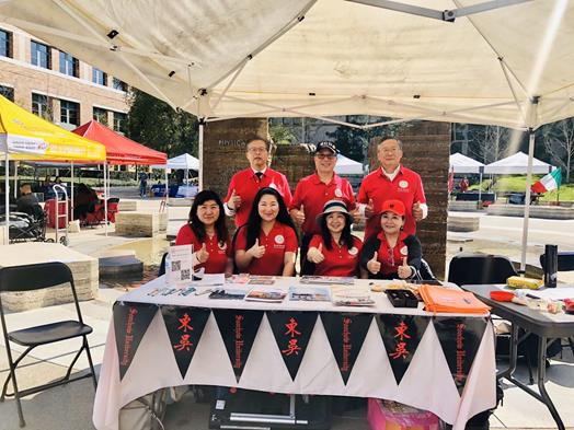 圖片標題:南加州校友會校友擺攤合照 (Copy)