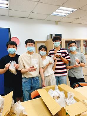 圖片標題:02 (Copy)