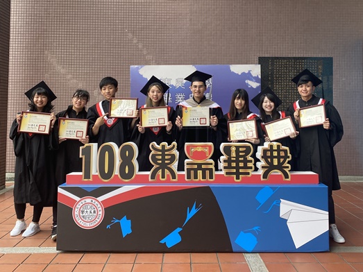 圖片標題:參賽團隊1