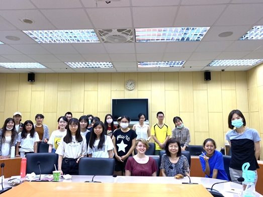 圖片標題:03大合照