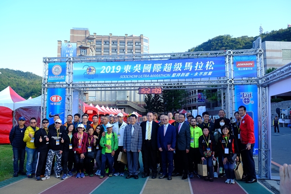 圖片標題:2019東吳超馬記者會合影