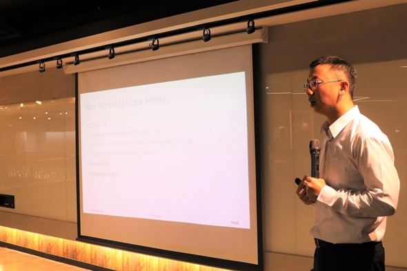 圖片標題:03-劉詩平先生（Intel）講述疫情對國際移動力的影響