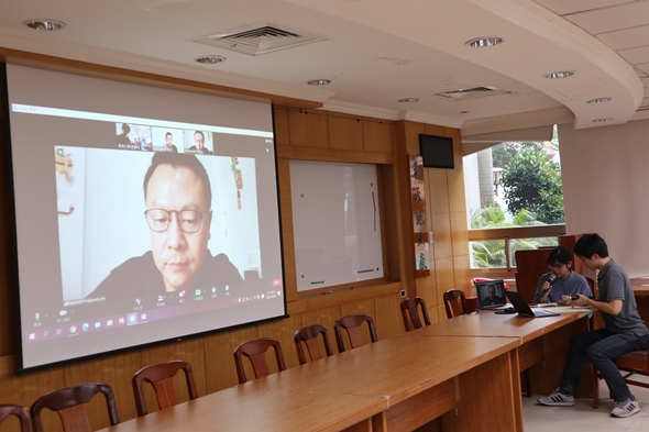 圖片標題:05許明揚（投螢幕上）介紹台南新化老街博物館與發展歷程-min