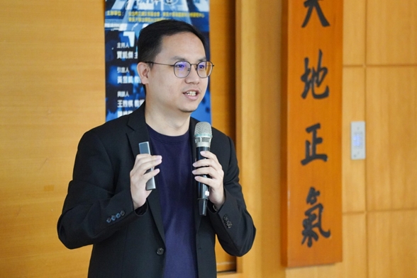 圖片標題:圖四、台灣智慧駕駛公司陳維隆董事長報告