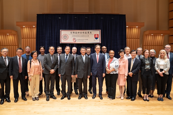 圖片標題:09全體嘉賓大合照