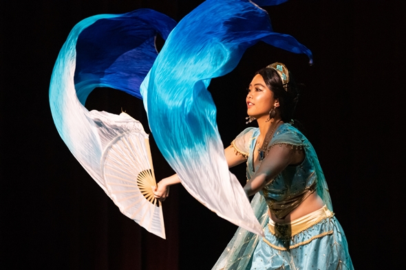 圖片標題:02個人組參賽者表演特寫