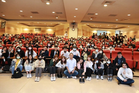 圖片標題:06 大合照