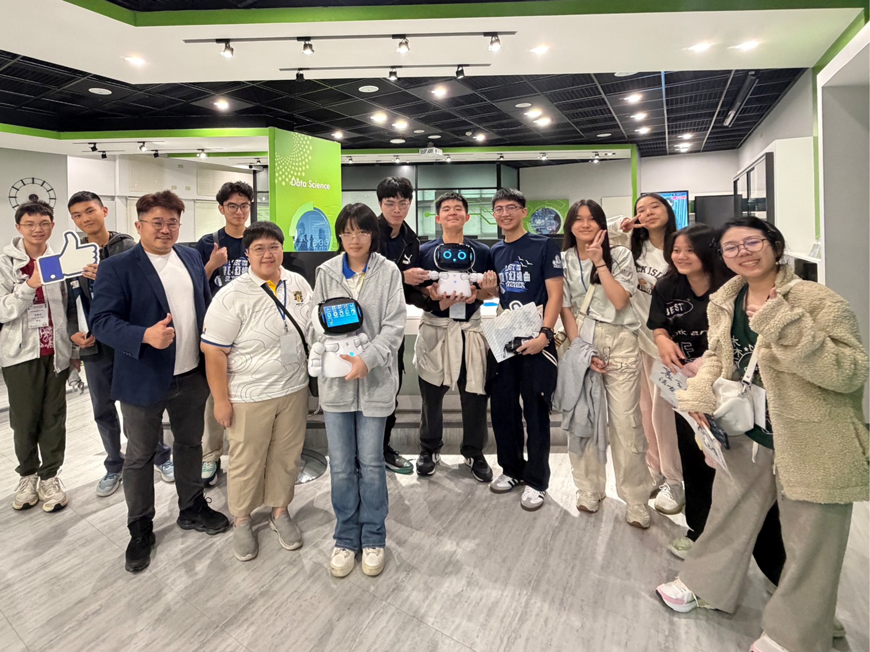 輝達教室大合照