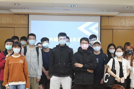 圖片標題:大合照