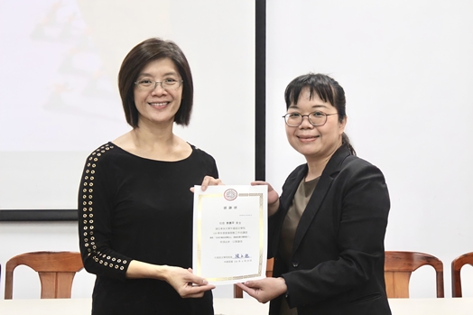 圖片標題:5講者與主辦方合影