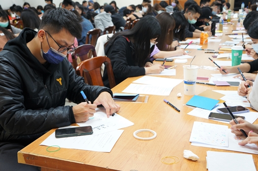 圖片標題:04.同學手繪卡片