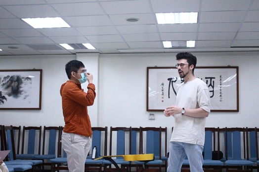 圖片標題:06講者用心解說遊戲方式