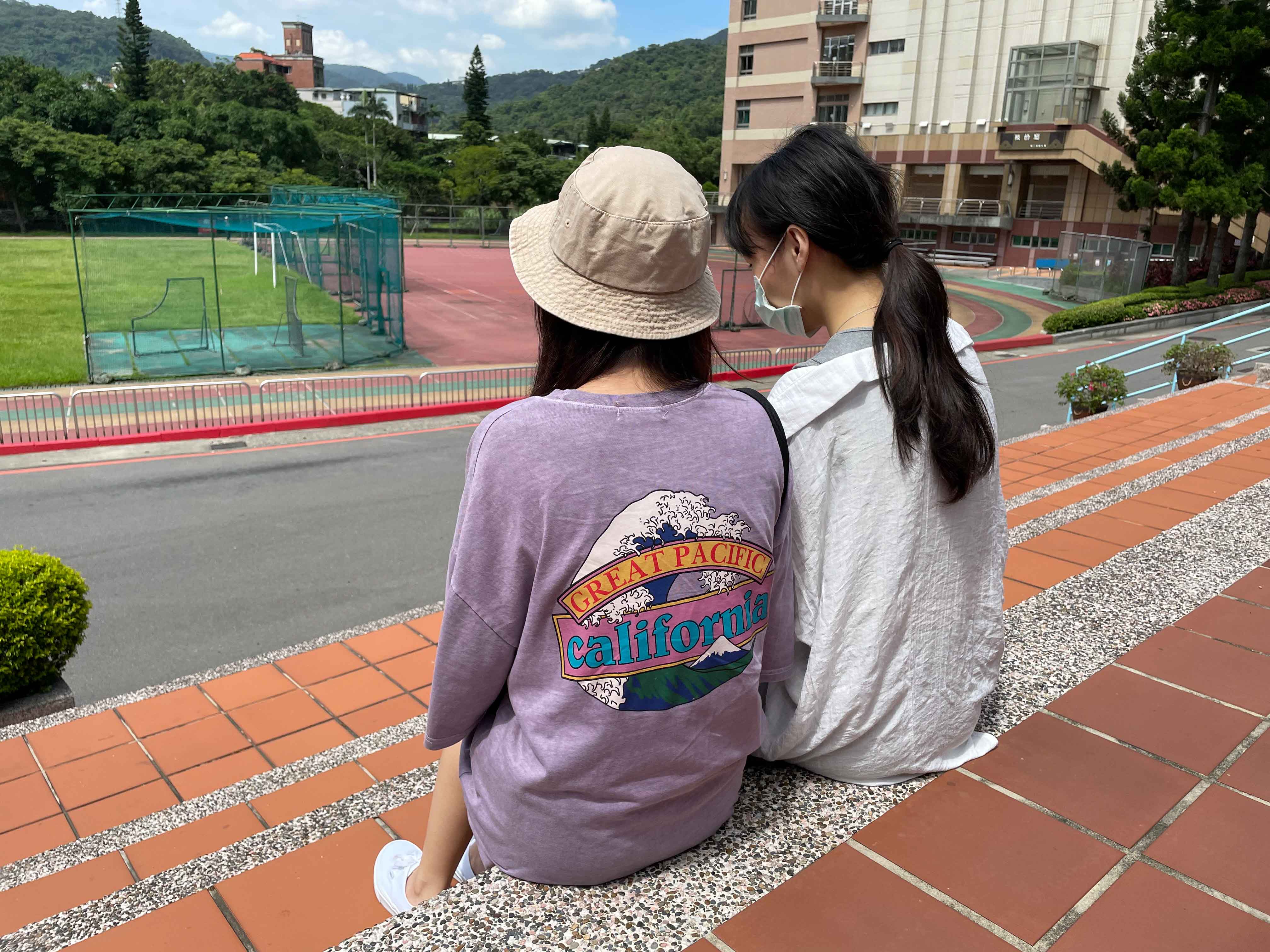 圖片標題:大學生閨蜜難尋_東吳調查四成知己來自高中