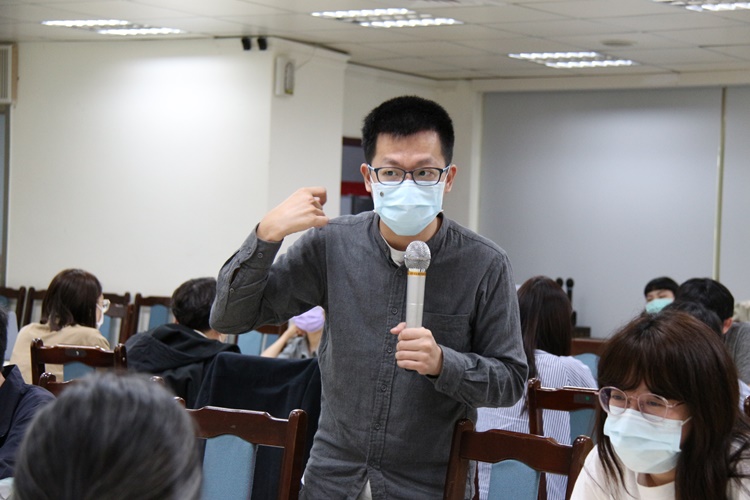 圖片標題:08 蘇講師專業回應同學疑問