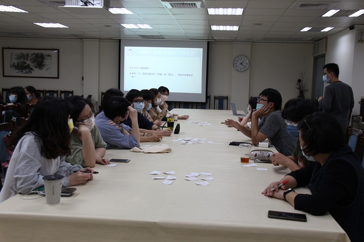 圖片標題:05 同學們踴躍和彼此分享焦慮感受