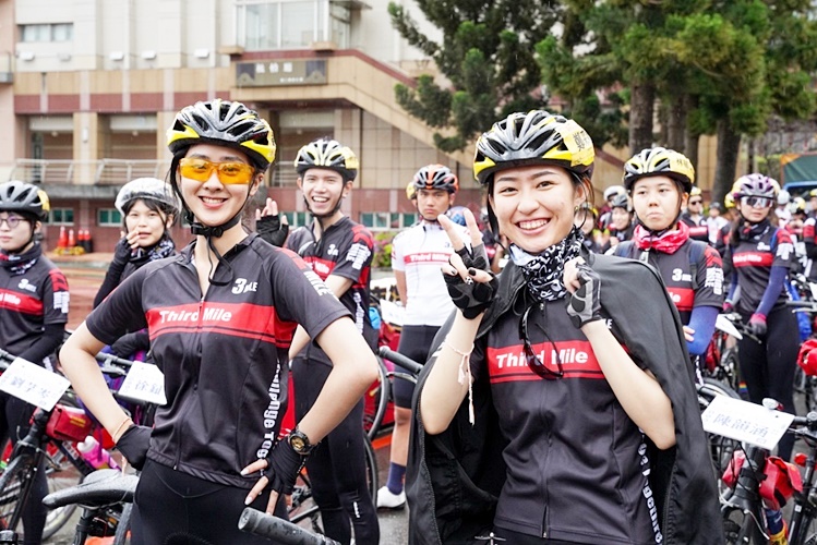 圖片標題:03 第3哩學員出發前開心合照