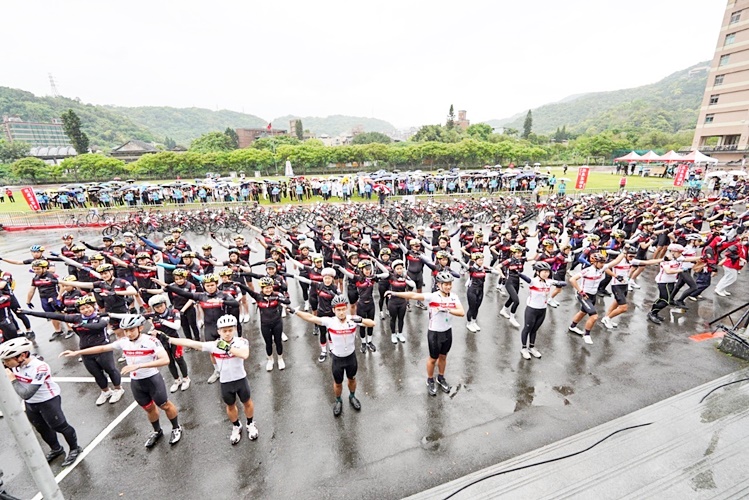 圖片標題:01東吳第3哩團隊校慶快閃表演