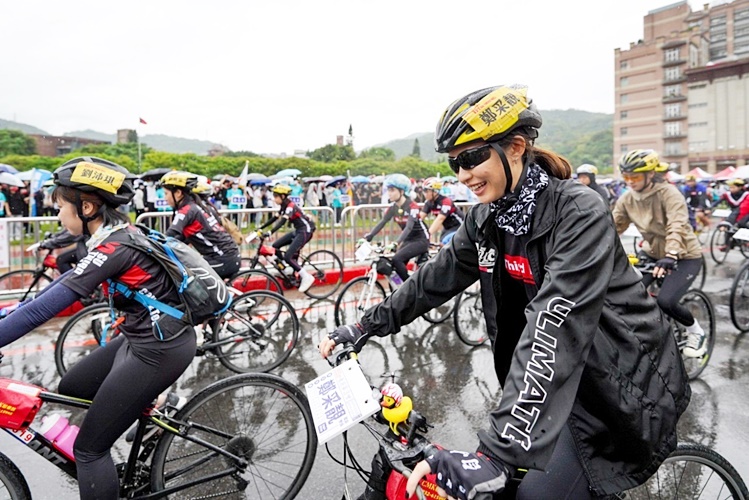 圖片標題:06 3哩學員準備啟程