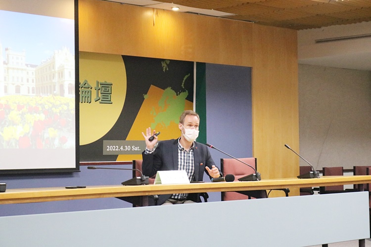 圖片標題:05帕爾杜比采大學社會與文化人類學系副教授石亞當以社會學角度剖析文化遺產對捷克共和國的影響