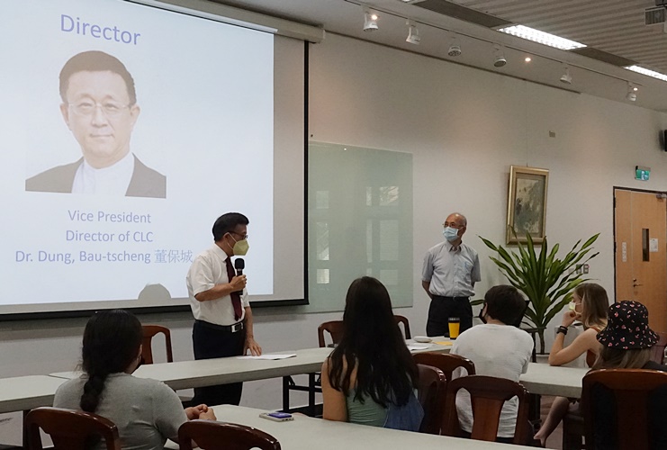 圖片標題:董保城副校長於新生訓練致詞