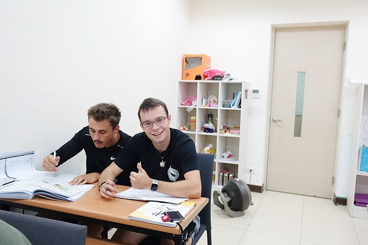 圖片標題:語言課上課照3