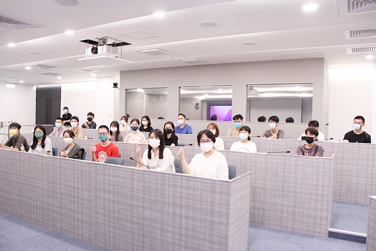 圖片標題:圖2_「SPY× LIBRARY情報參謀長－新媒體時代的內容企劃力」講座實體大合照