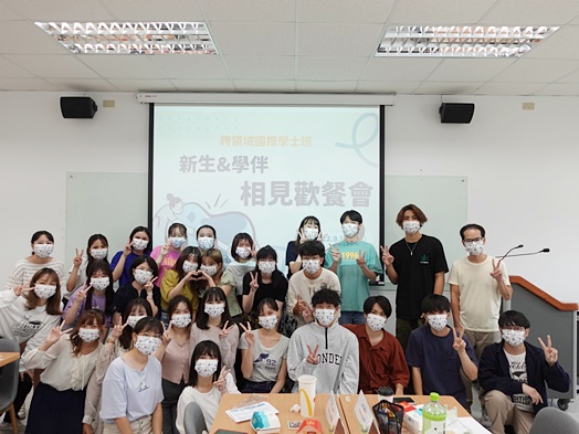 圖片標題:03新生＆學伴相見歡餐會