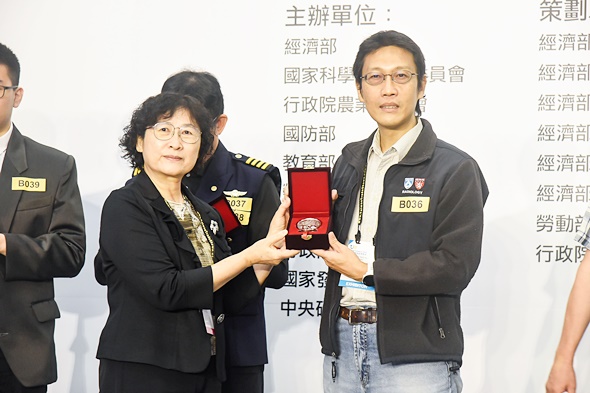 圖片標題:01_2022台灣創新技術博覽會｜頒獎典禮_個人照