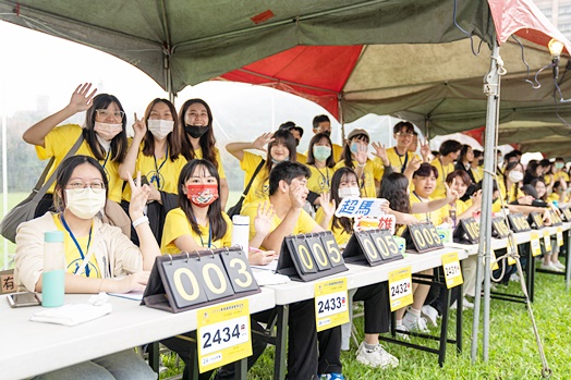 圖片標題:14 人工計圈組志工熱情服務