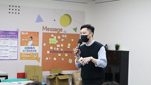 圖片標題:07 曾昇甫講師特寫