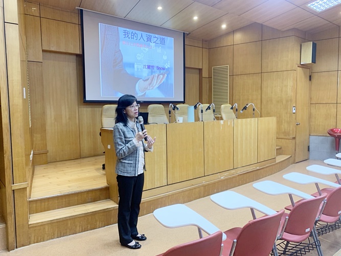 圖片標題:01  沈麗雪講師介紹自己二十年的職涯