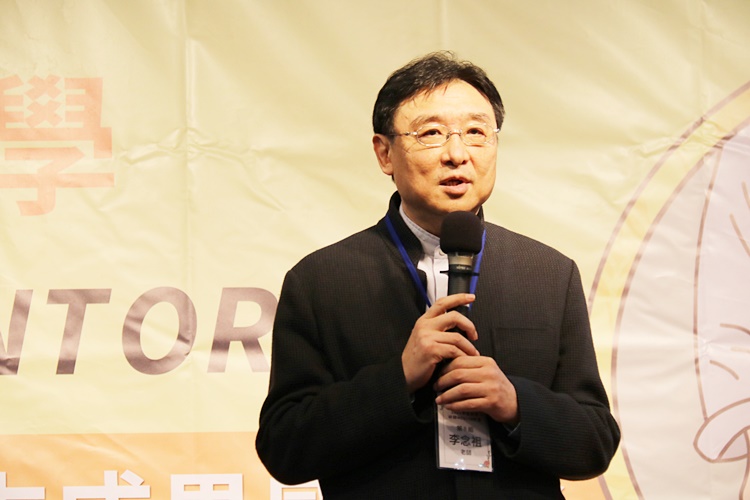 圖片標題:好師計畫召集人李念祖老師致詞