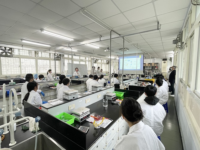 圖片標題:圖三化學系