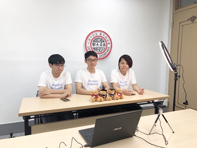 圖片標題:08柴垣胤希同學進行招生直播活動