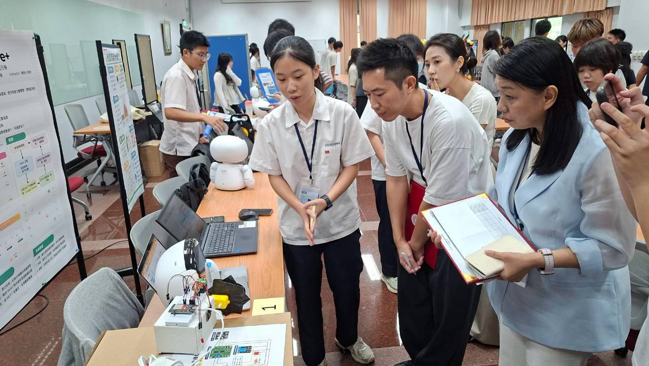 資科辦凱比機器人創新應用競賽0