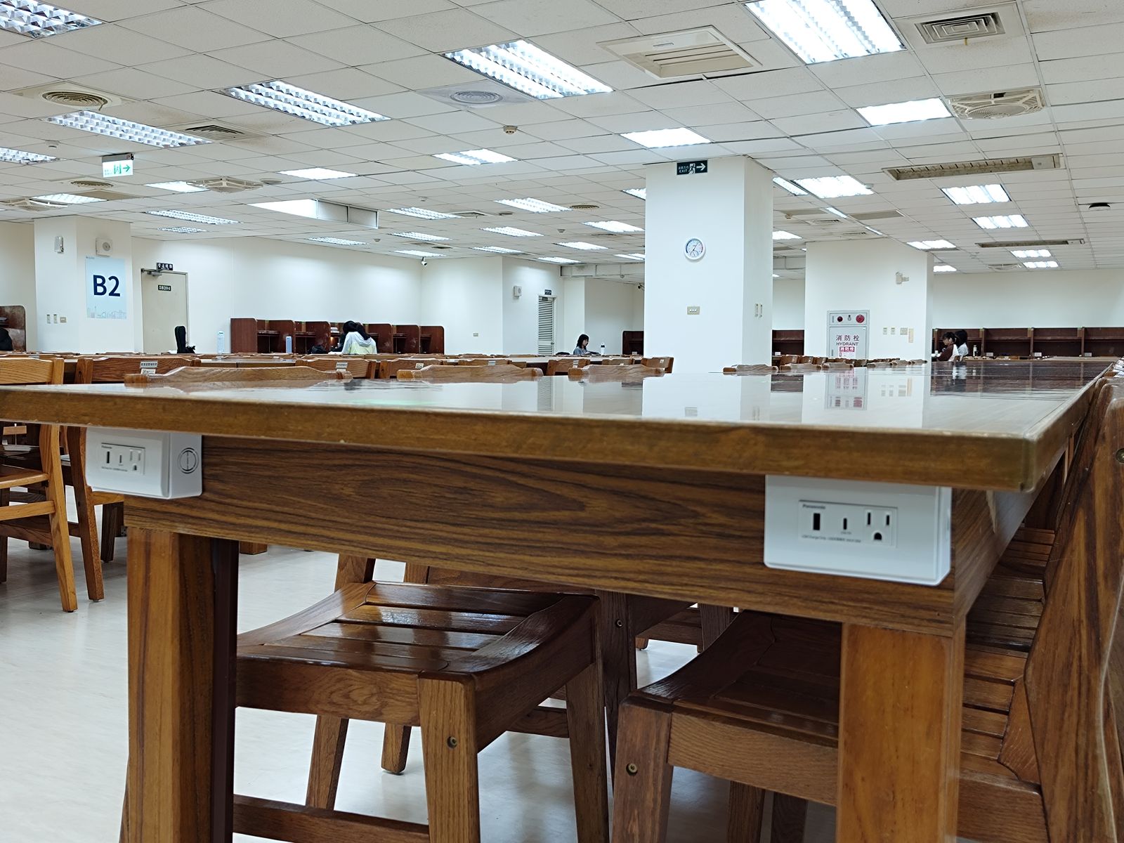 圖書館電力插座改善工程0