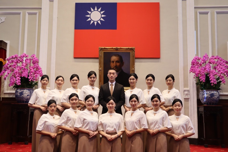 圖片標題:batch_01-東吳大學親善大使團於安全講習當日一同合影