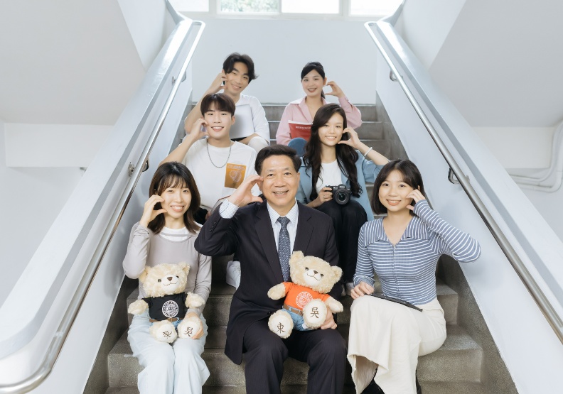 圖片標題:東吳大學招生率屢創佳績，112 學年度日間學士班招生達成率 99