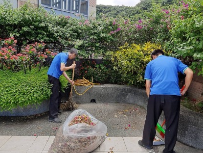 圖片標題:加強校園排水系統檢查和維護。