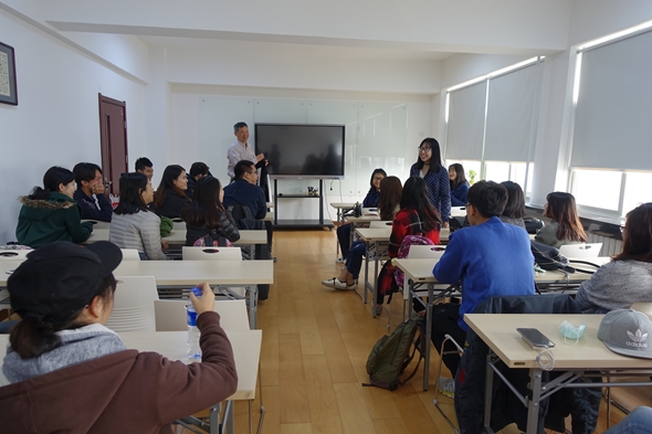 圖片標題:圖五 東吳與南開兩校學生交流