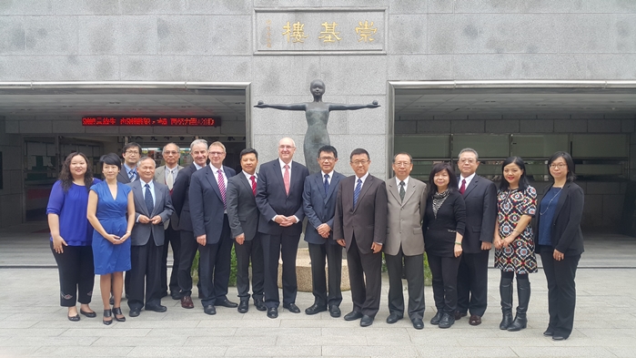 圖片標題:04東吳大學與澳洲西雪梨大學法學院雙聯學制合作簽約儀式暨交流座談-2