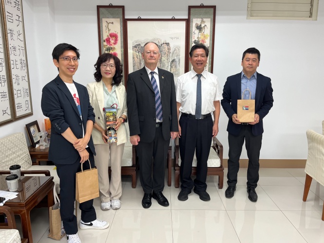 圖片標題:batch_圖1